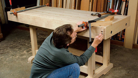 A Short History of Workbenches - FineWoodworking