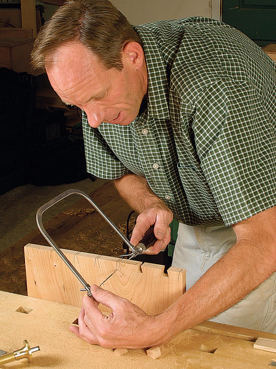 cutting dovetails with coping saw