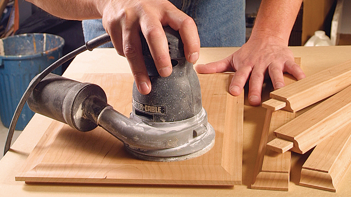 Simple wood sanding and polishing process 