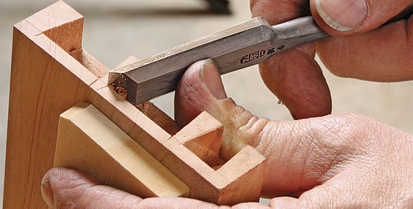 Best Bench Chisels - FineWoodworking