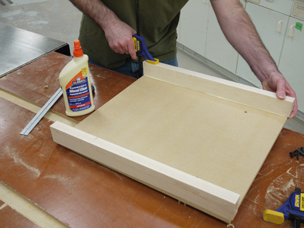 make an easy, precise tablesaw crosscut sled
