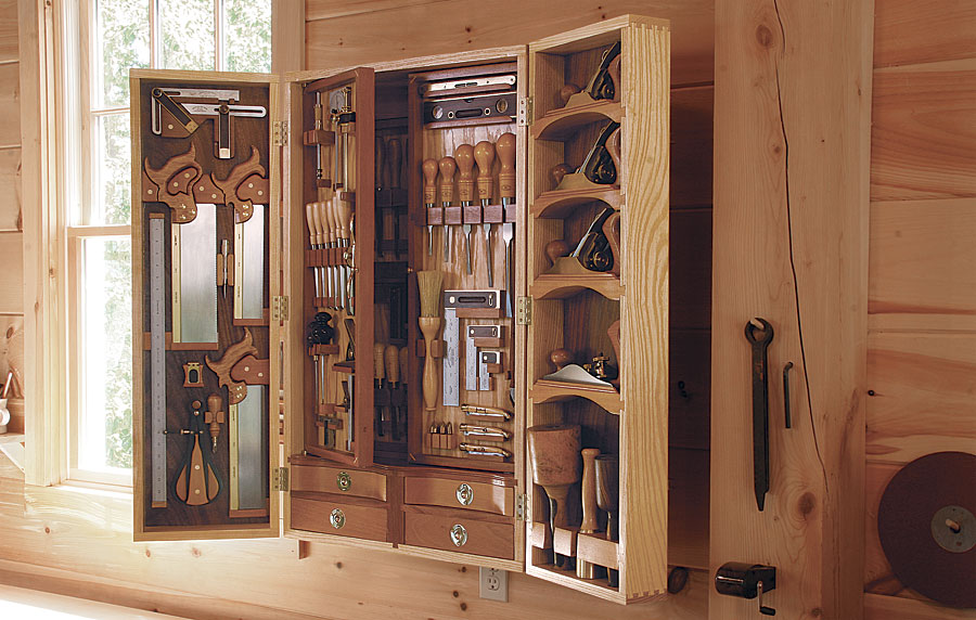Tool Chest with Drawers - FineWoodworking