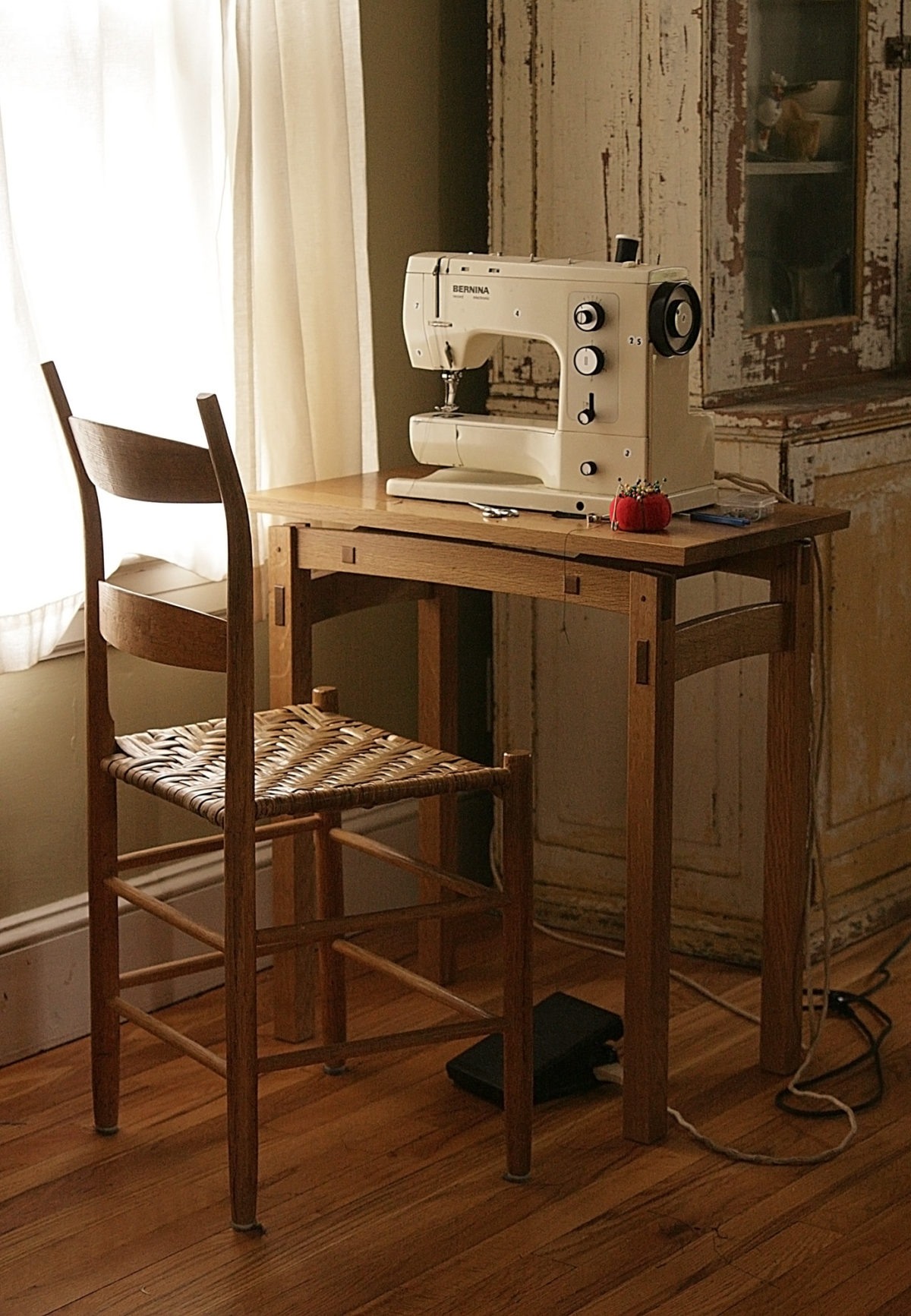 Pekovich Furniture sewing table