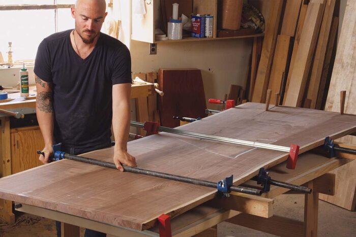 Soto chose boards without too much wave, he doesn’t have to use shaped cauls when clamping