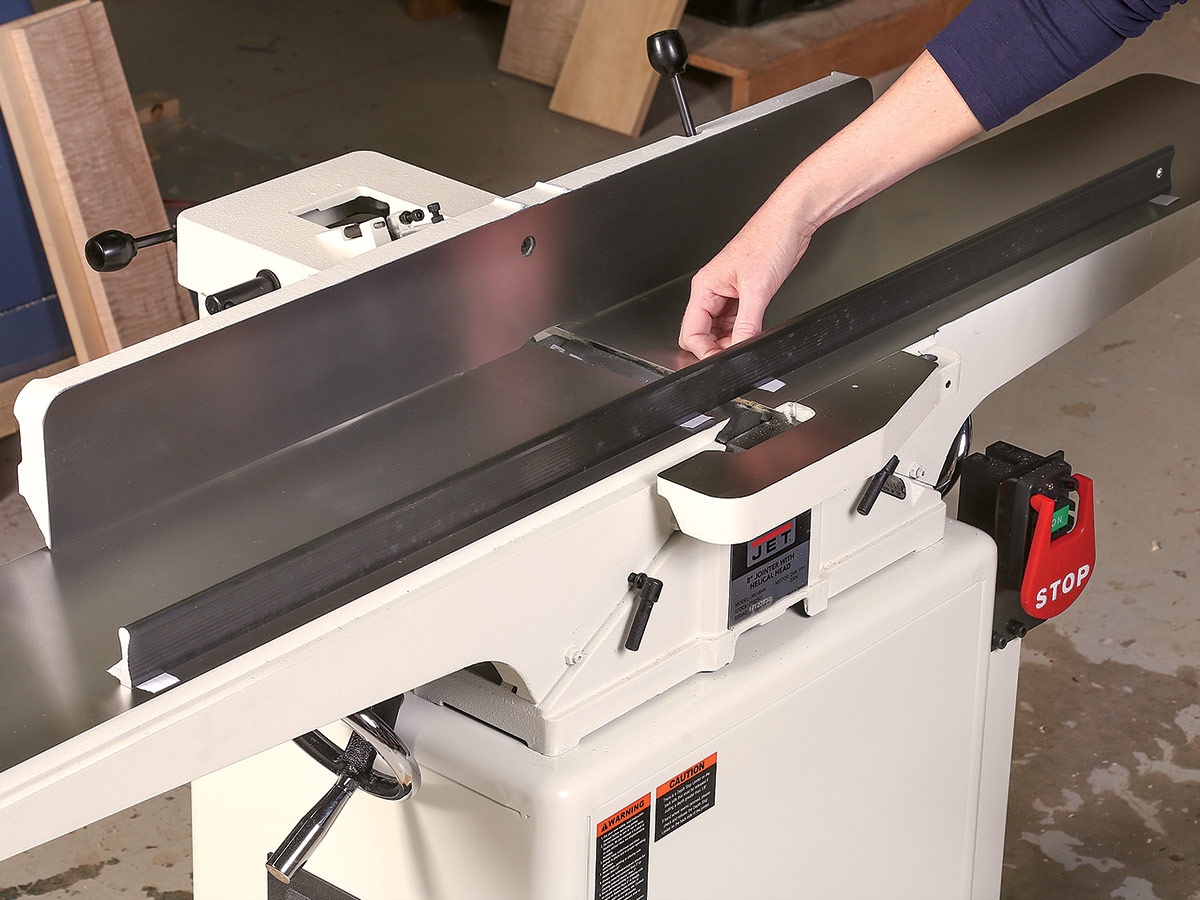 checking flatness of jointer tables