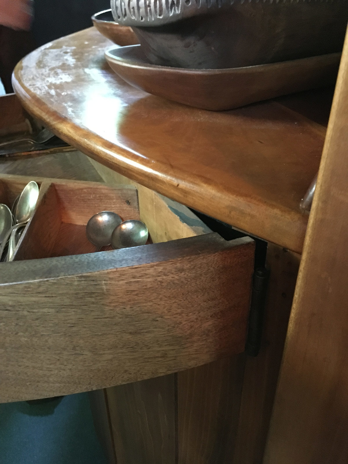 swing-out drawer