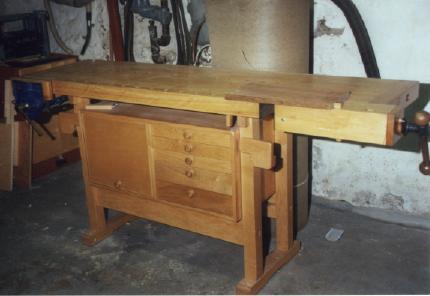 White gate double on sale vise woodworking bench