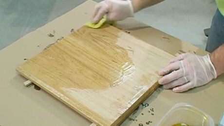 How to Apply Finishing Wax to a Wood Finish