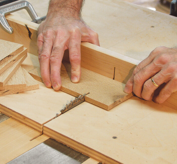 Cutting box bottoms to length