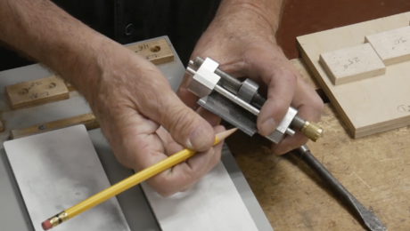 DIY Sharpening Jig for Chisels & Plane Blades 