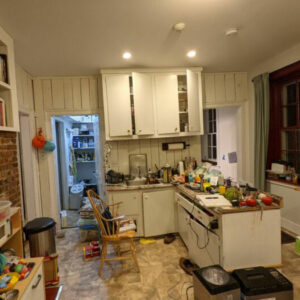 https://images.finewoodworking.com/app/uploads/2021/12/13143240/catastrophe-kitchen-700x5251x1-300x300.jpg