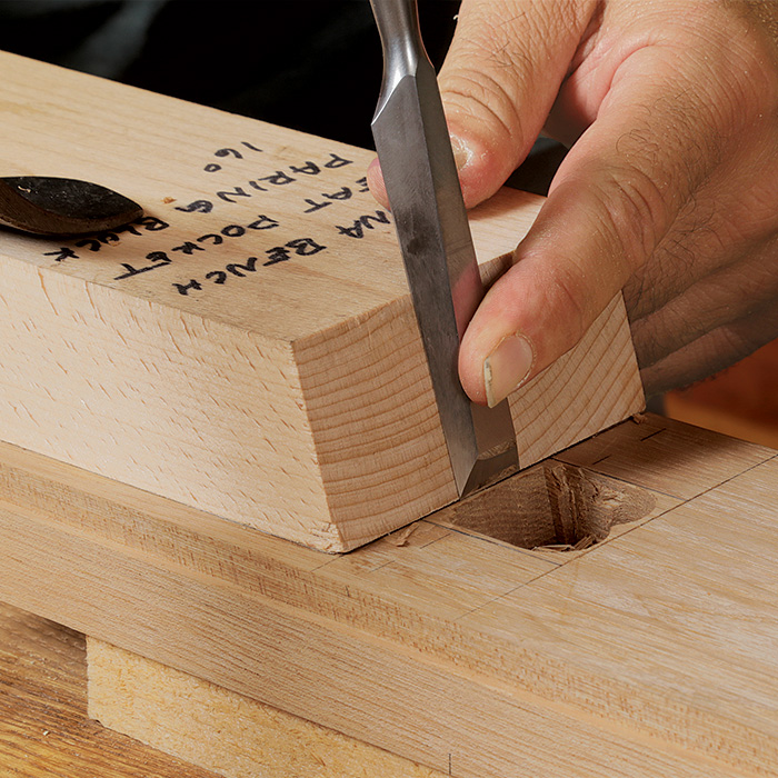 Same angled paring guide adjusts the mortise’s angled ends