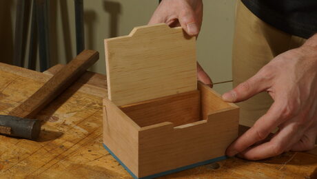 Make a box with a built-in hinge - FineWoodworking