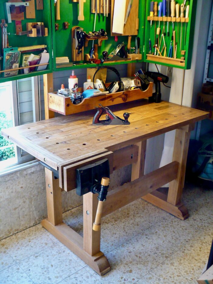 A workbench made from a shipping pallet.